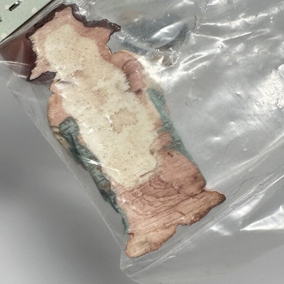 Pre-Painted Resin Collectible Figures - Farming Couple & Roosters - Picture 5 of 11